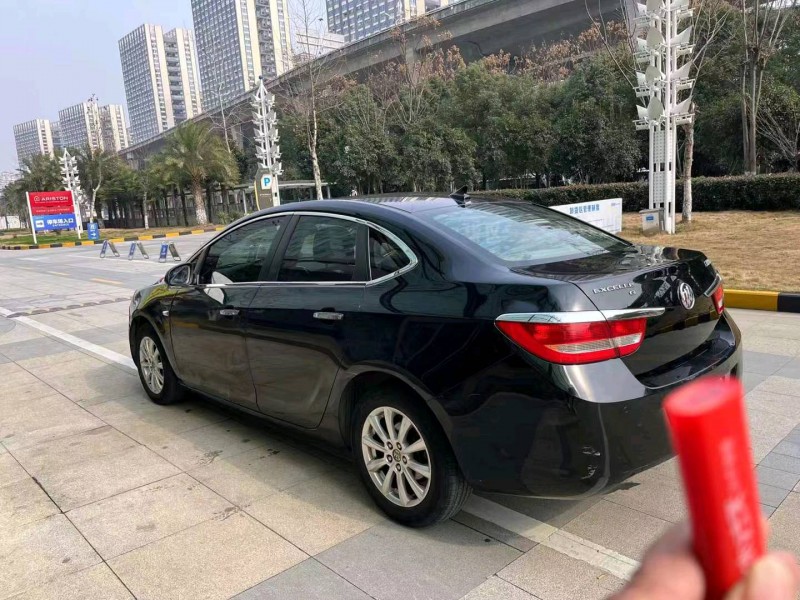 宜昌14年别克英朗5