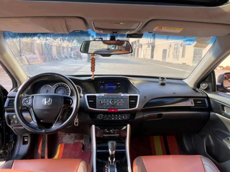 江门18年本田雅阁6