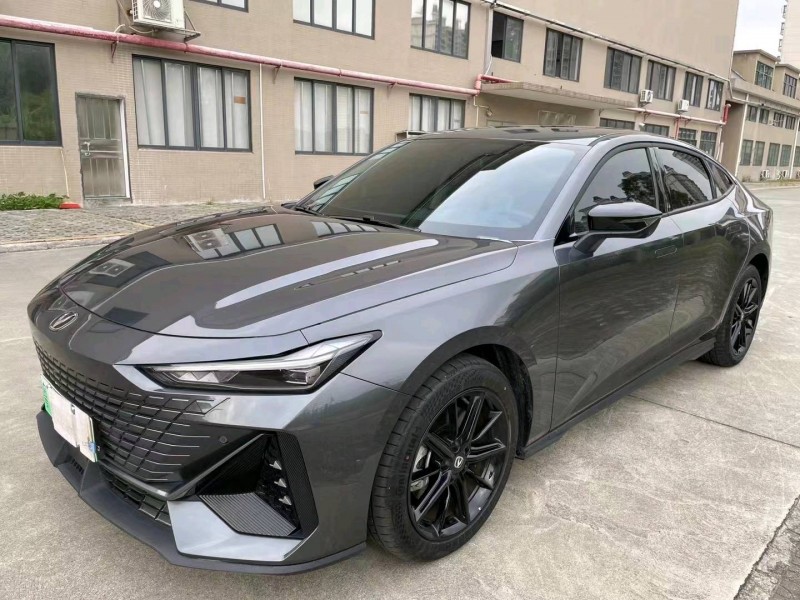 江门23年长安汽车UNI-V2