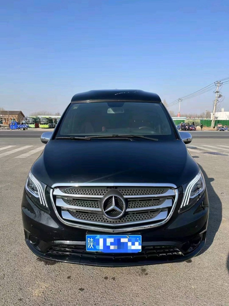 邯郸17年奔驰威霆1