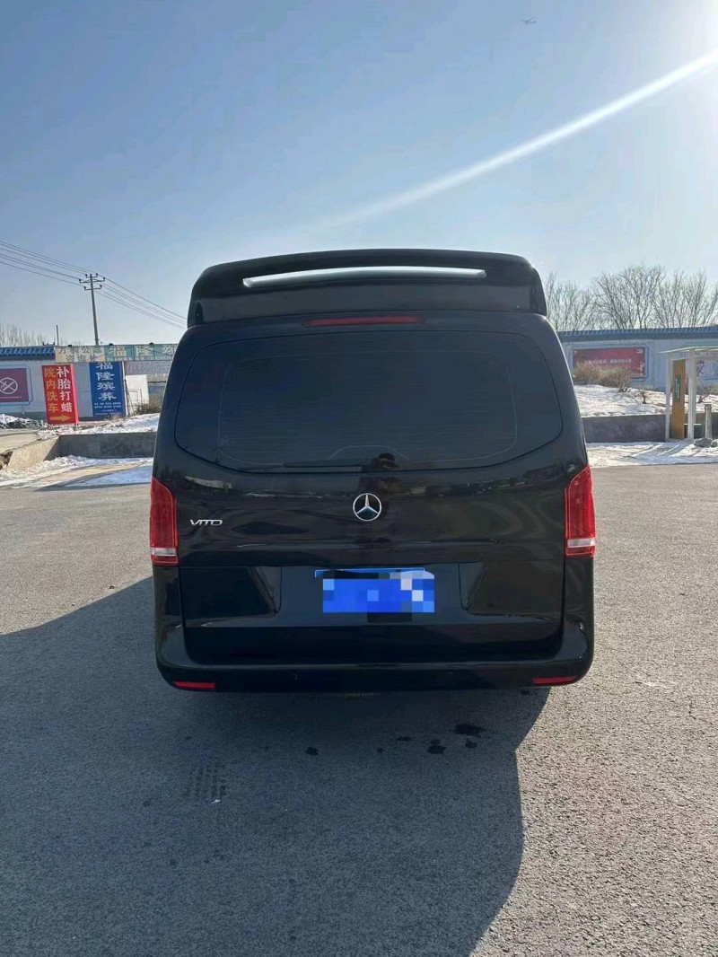 邯郸17年奔驰威霆5