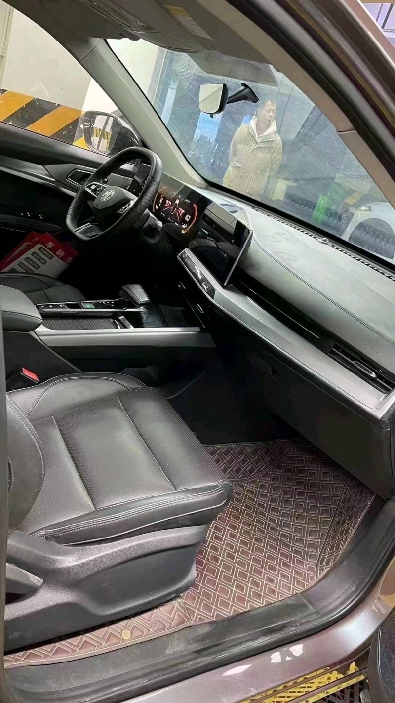 成都22年名爵ONE8