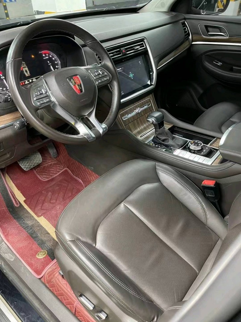 成都22年荣威RX85