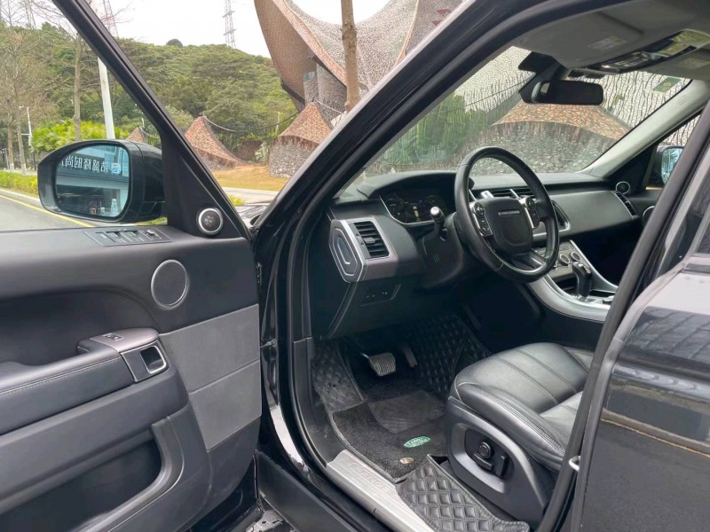 珠海16年路虎揽胜运动8