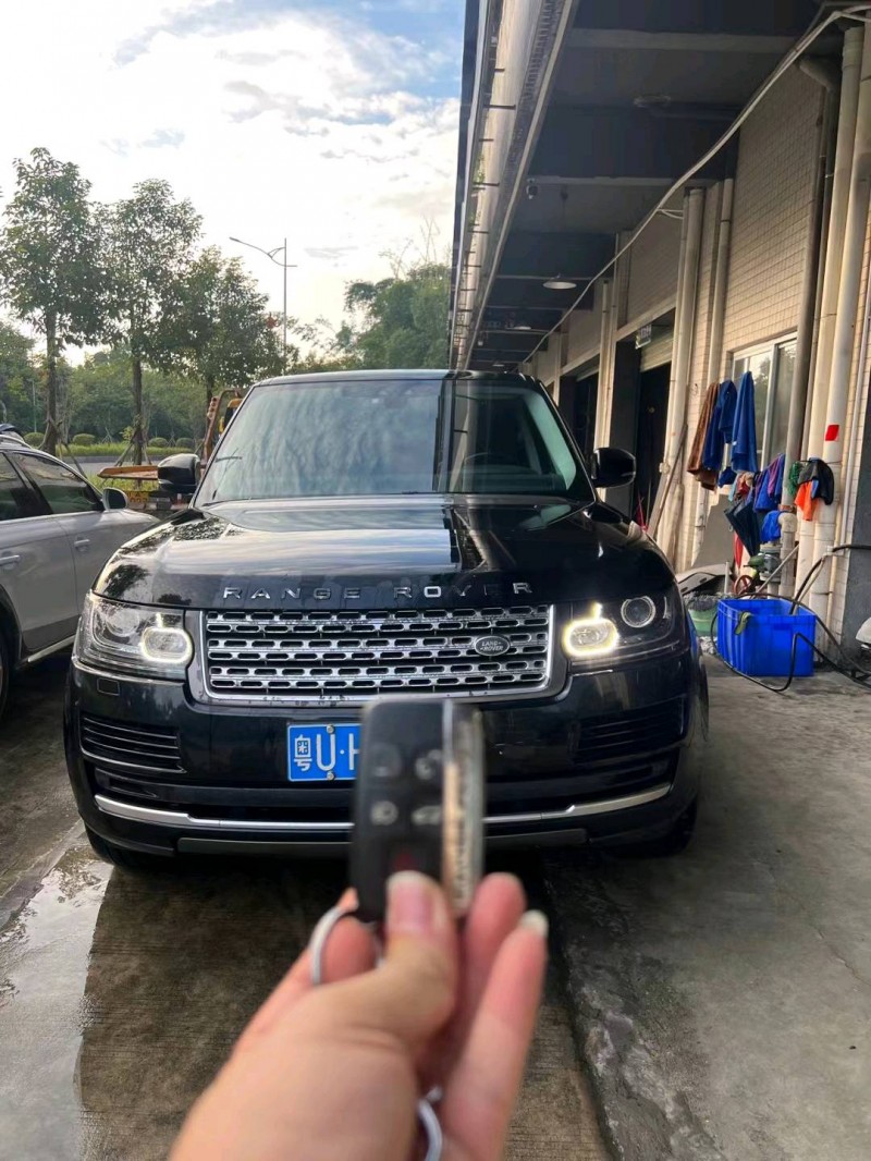 珠海17年路虎揽胜行政1