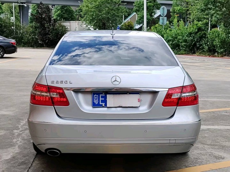 珠海13年奔驰E9