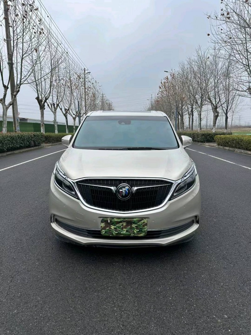 宿迁17年别克GL81