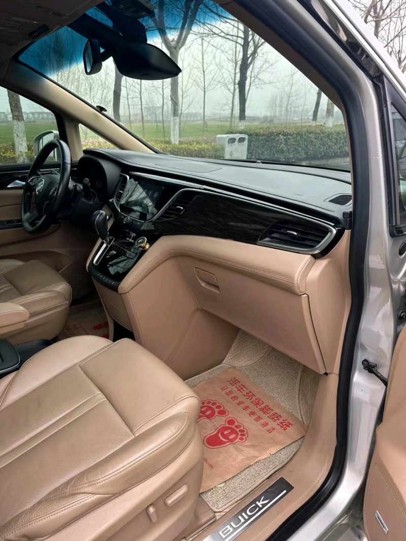 宿迁17年别克GL89