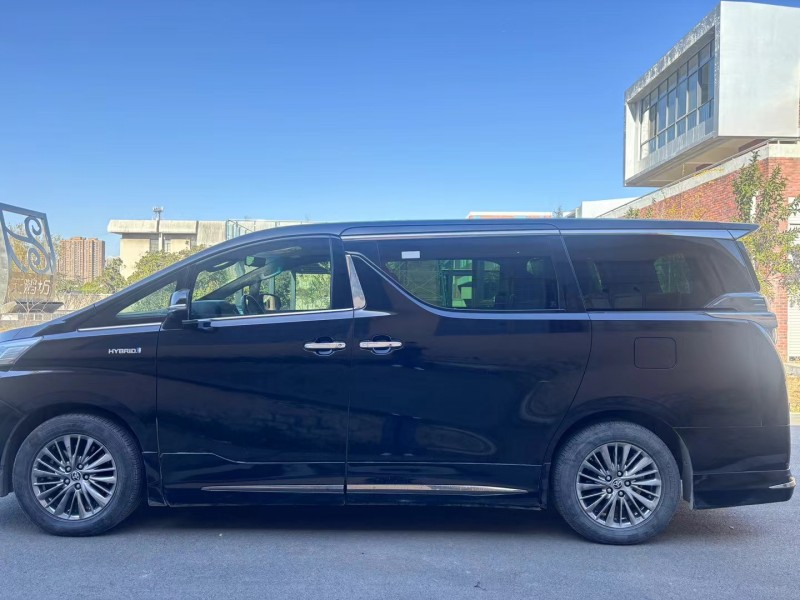 济宁19年丰田威尔法5