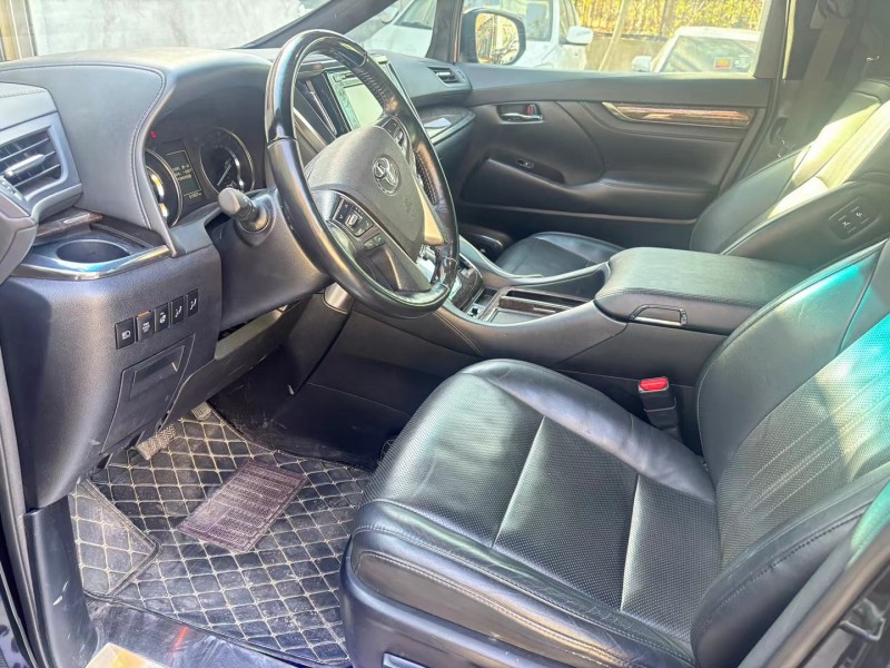 济宁19年丰田威尔法6