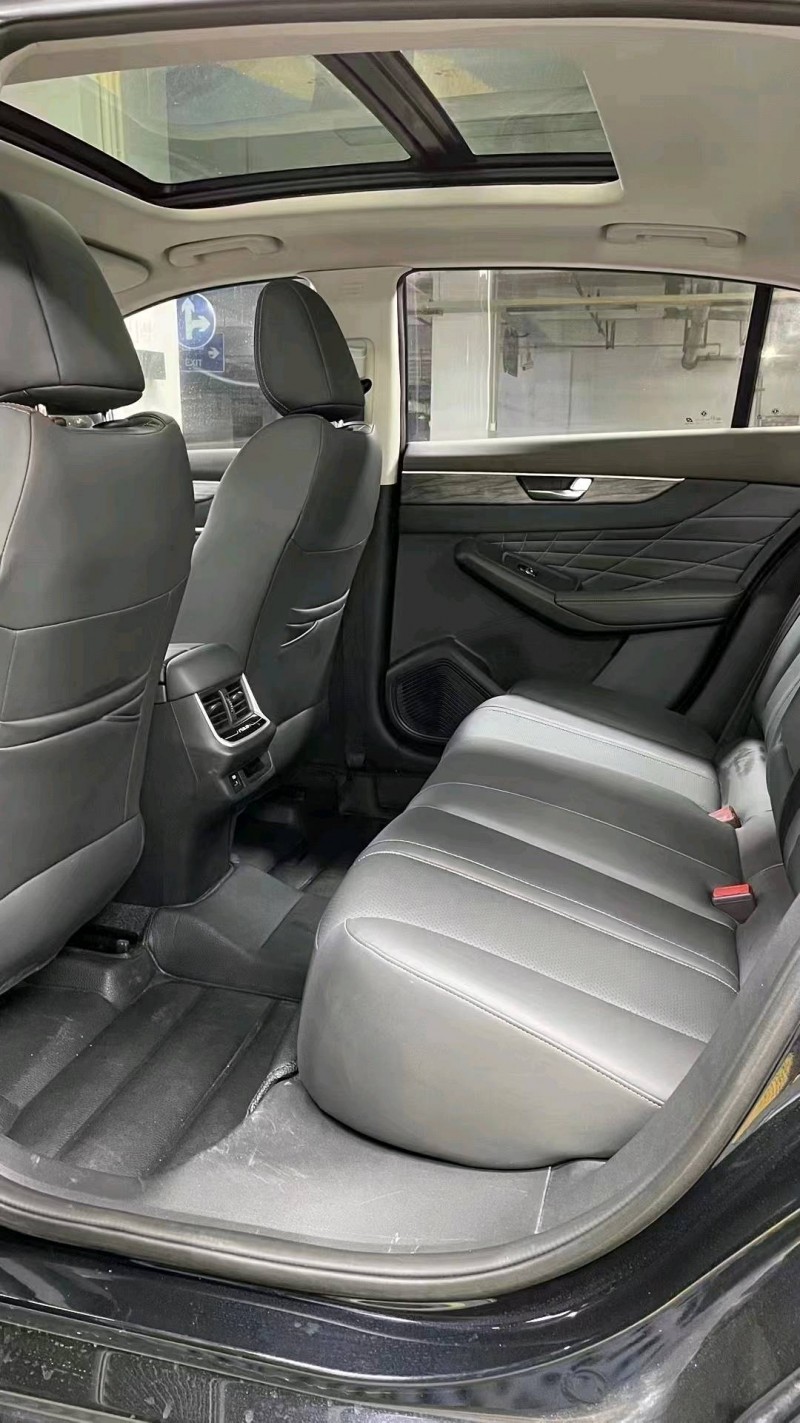 成都22年东风奕炫7