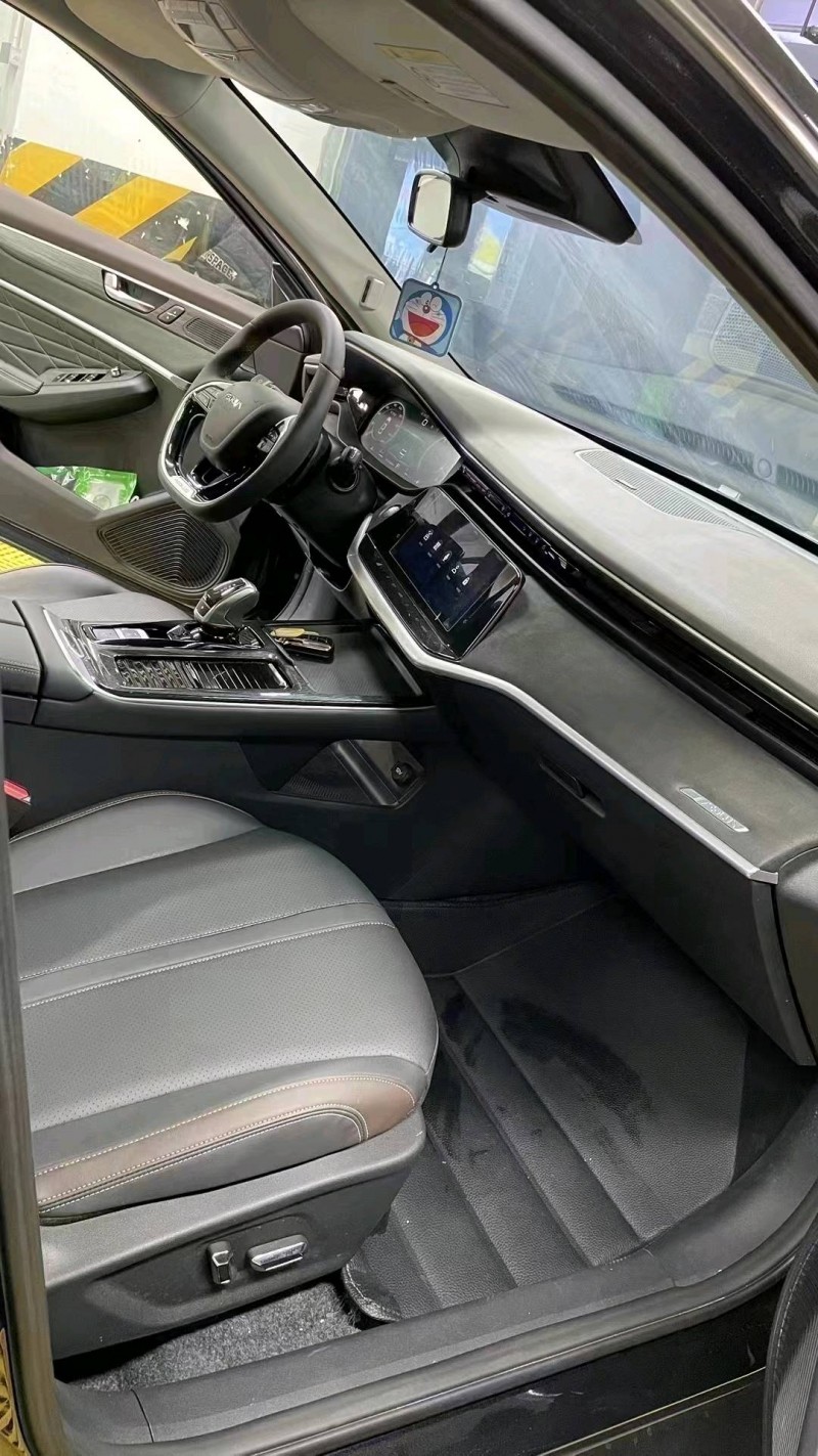 成都22年东风奕炫8