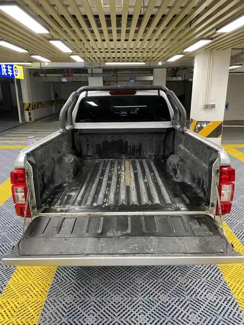 成都21年长城汽车风骏75