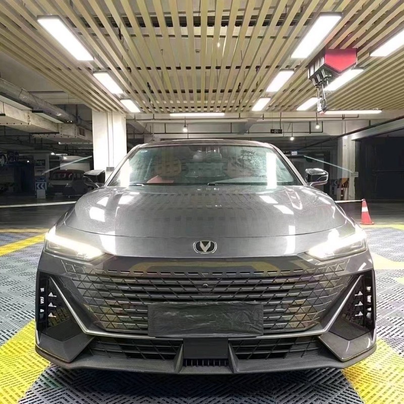 成都23年长安汽车UNI-V1