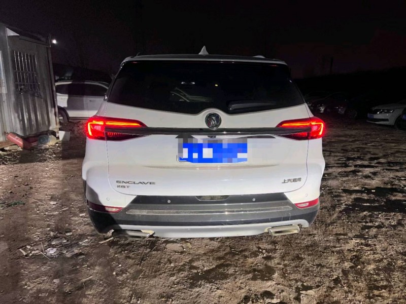 临沂19年别克昂科旗5