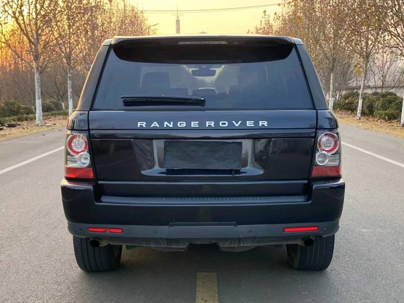 徐州12年路虎揽胜运动9