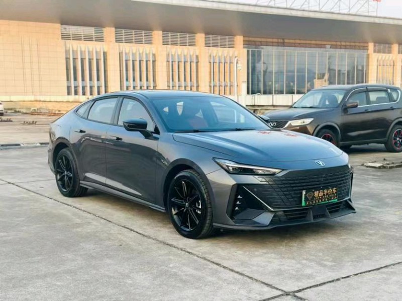 东莞23年长安汽车UNI-V3