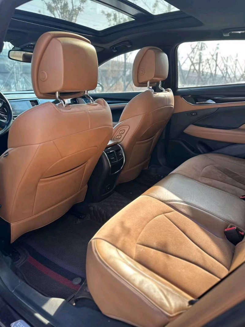 青岛17年别克君越5