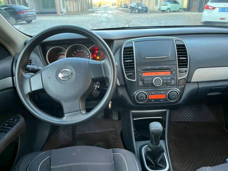 保定16年日产轩逸7