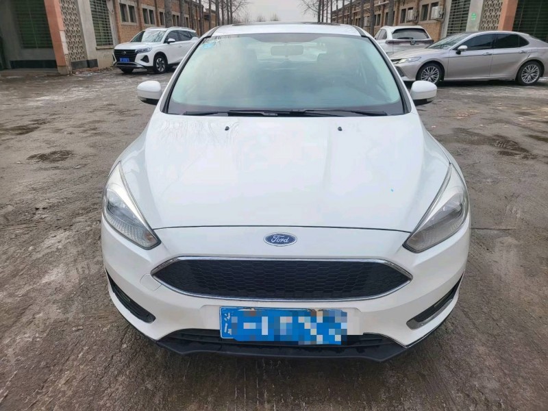 保定17年福特福克斯1