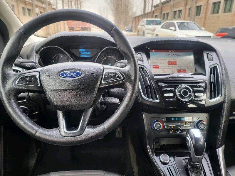 保定17年福特福克斯4