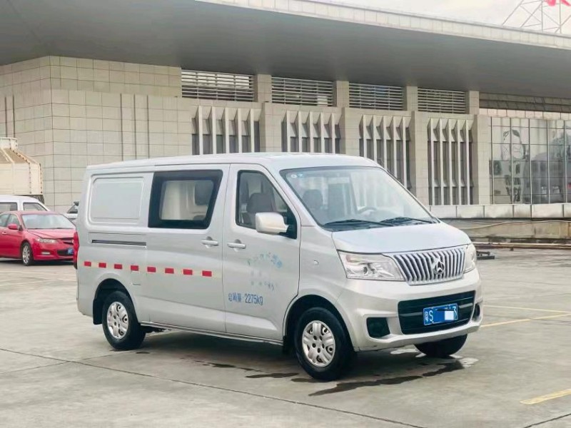 东莞21年长安汽车睿行3