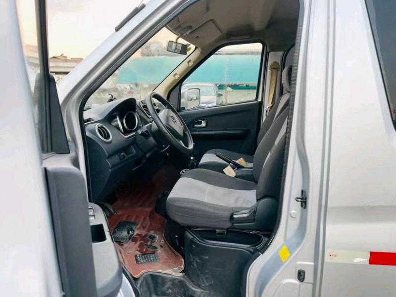 东莞21年长安汽车睿行6