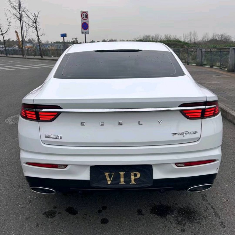 成都21年吉利星瑞8