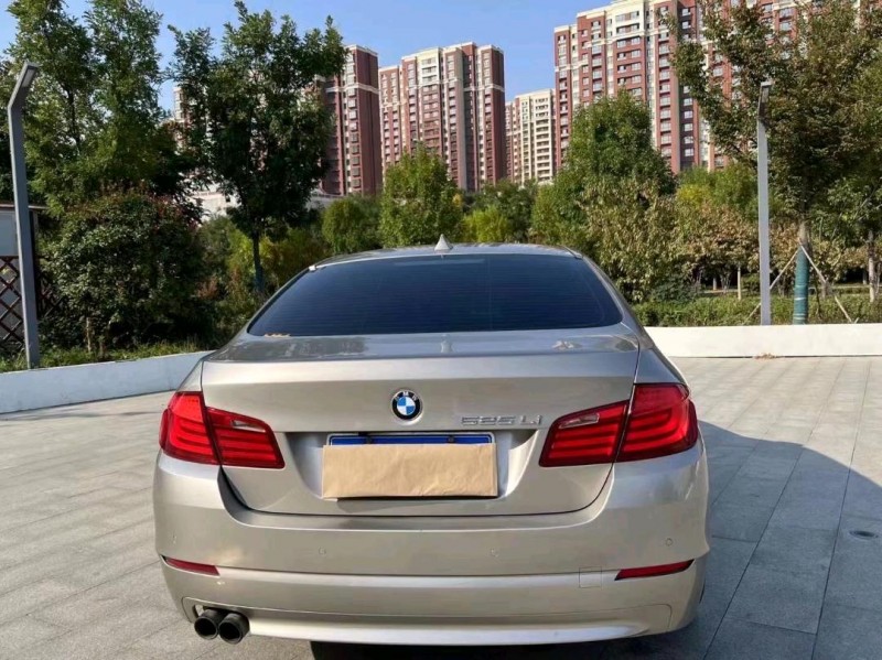 济南13年宝马5系9