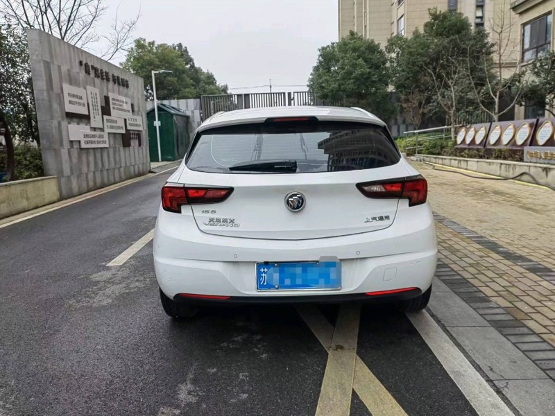 苏州16年别克威朗9