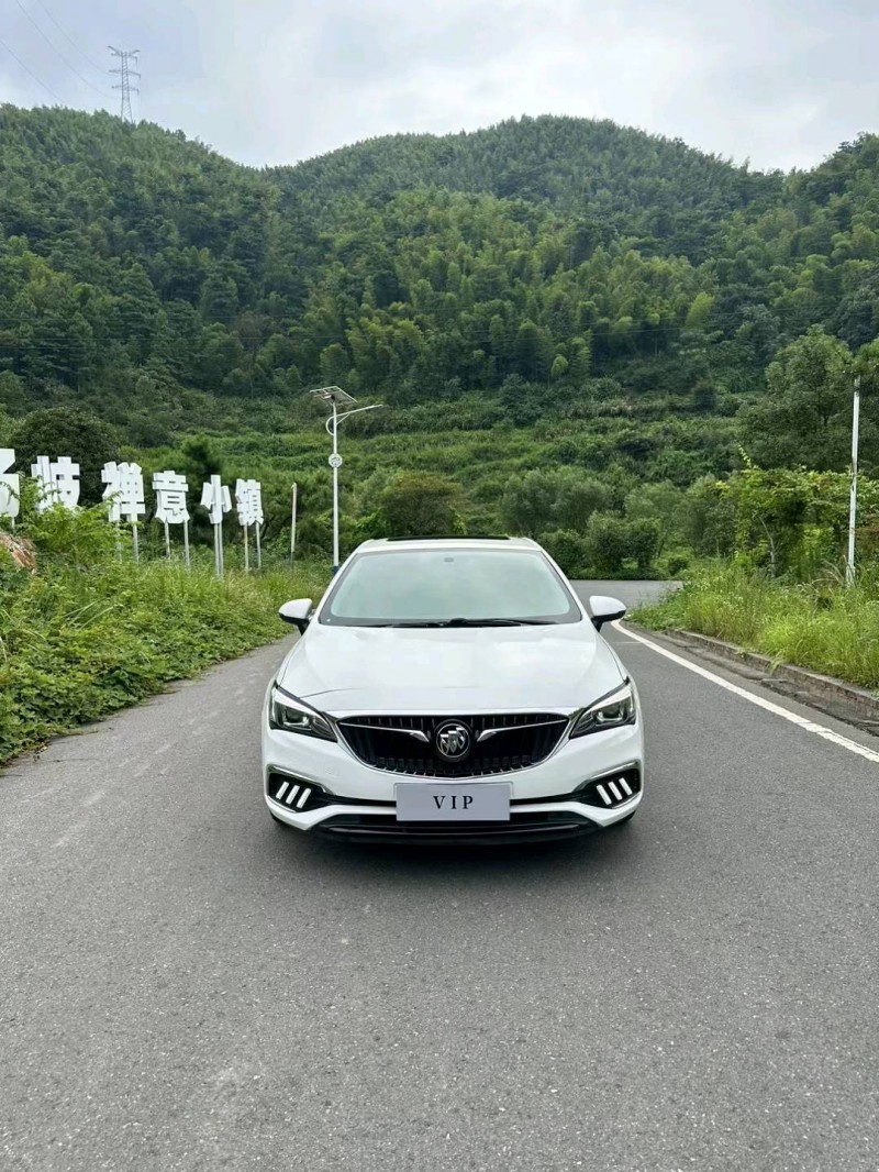 萍鄉18年別克威朗1