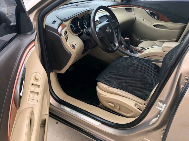 保定11年别克君越7