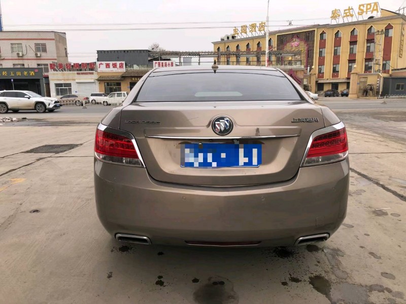 保定11年别克君越9