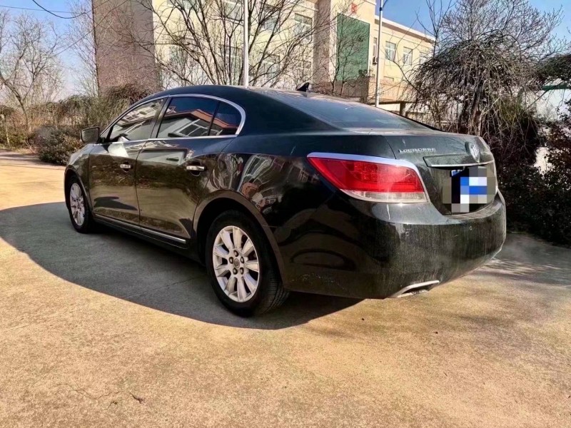 枣庄13年别克君越5