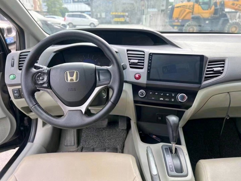 广州12年本田思域9