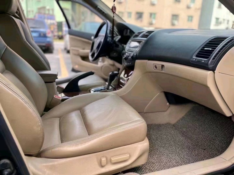 广州07年本田雅阁9