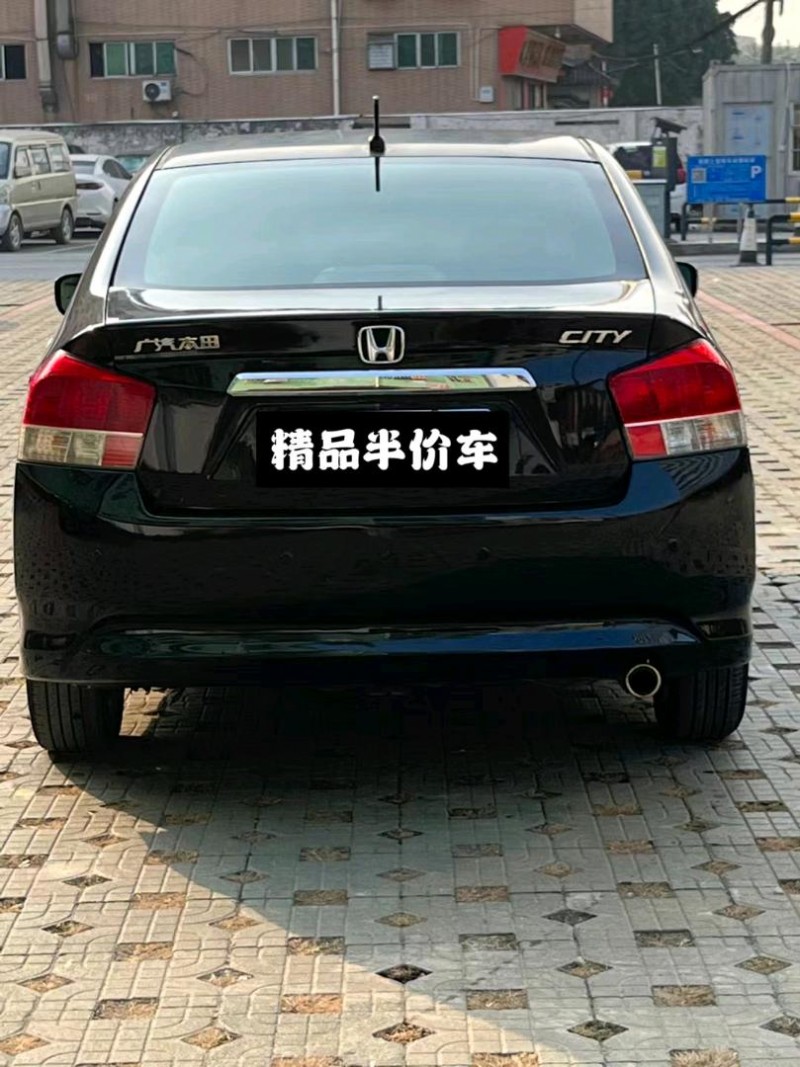 广州11年本田锋范3