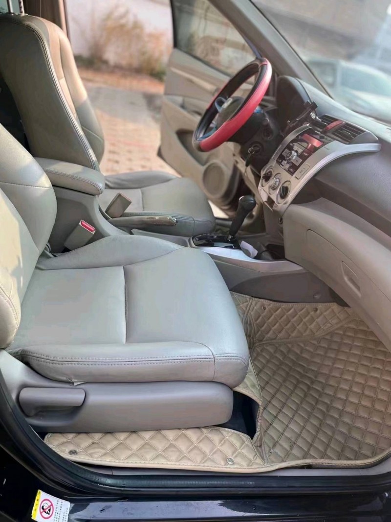 广州11年本田锋范9