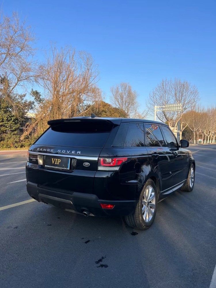 宿迁17年路虎揽胜运动8