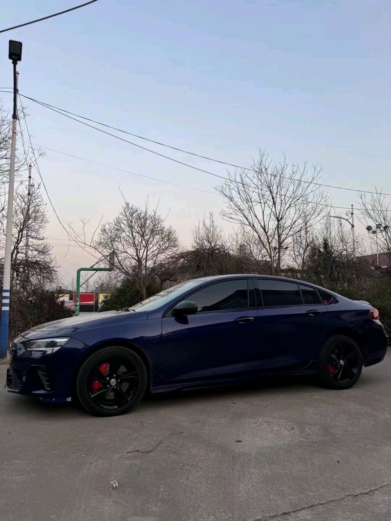 枣庄21年别克君威5