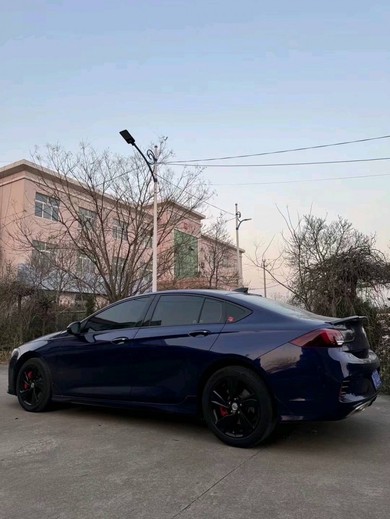 枣庄21年别克君威8