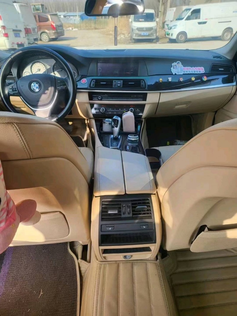 保定11年宝马5系5