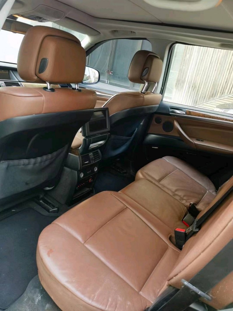 济宁13年宝马X56