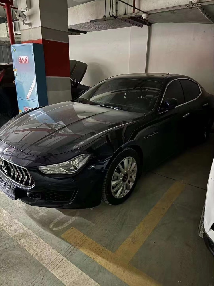 广州19年玛莎拉蒂Ghibli2