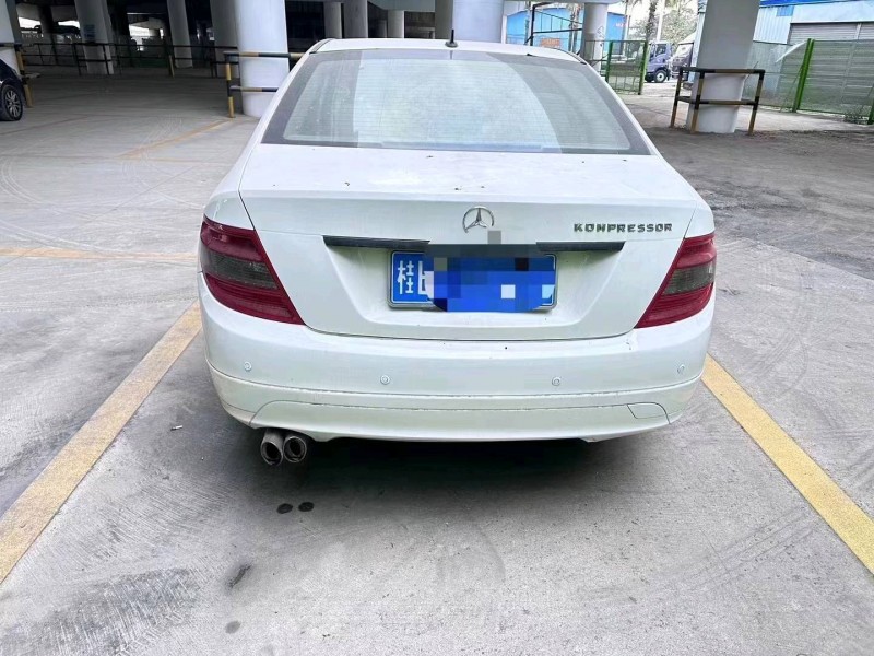 深圳11年奔驰C9