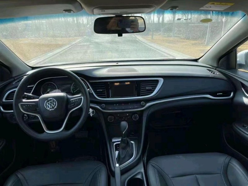 聊城23年别克英朗9