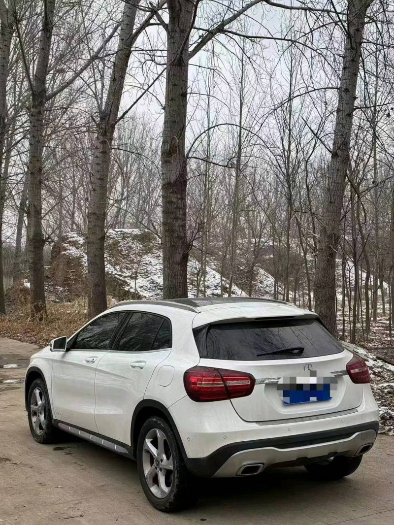 聊城17年奔驰GLA4