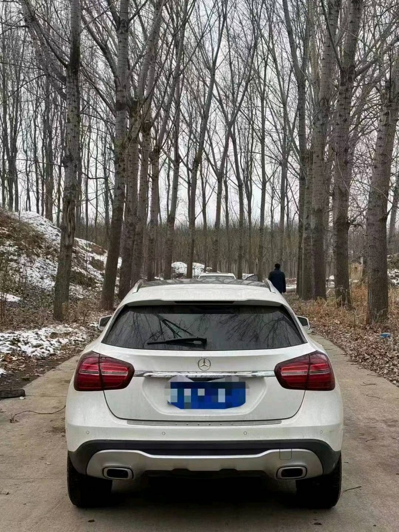 聊城17年奔驰GLA5
