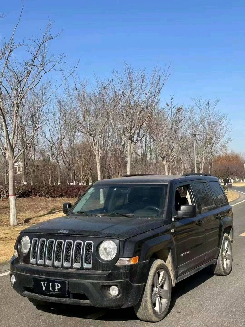 聊城15年Jeep自由客3