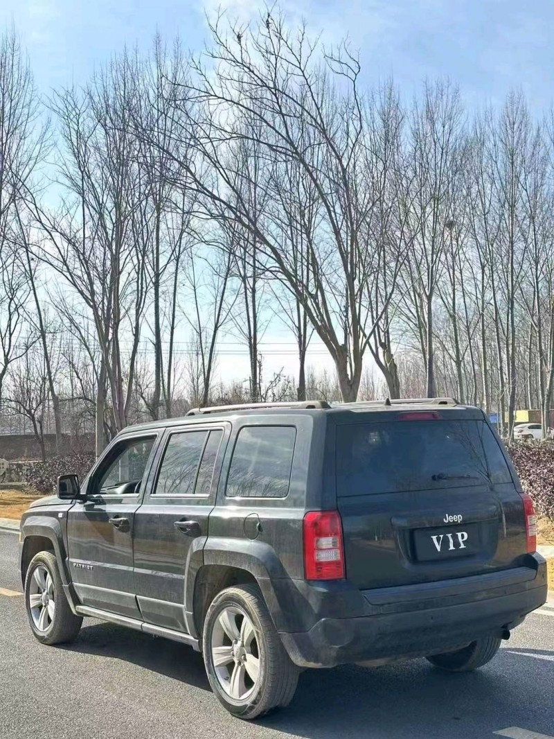 聊城15年Jeep自由客5